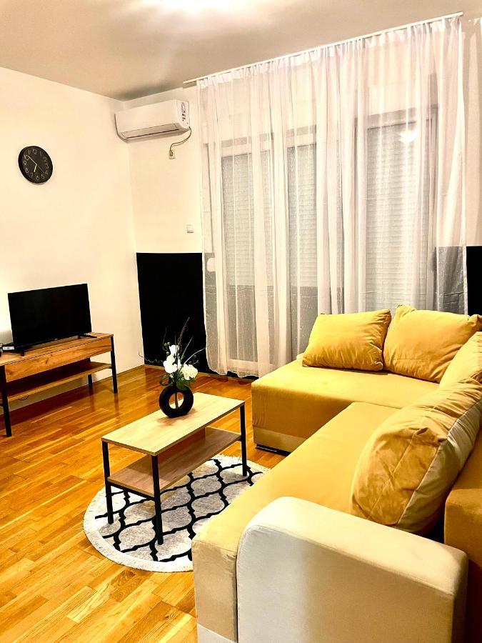 Naki Apartmani Podgorica Exterior foto