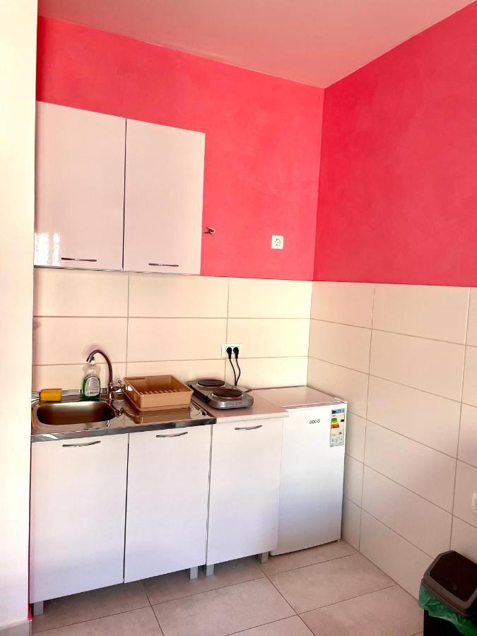 Naki Apartmani Podgorica Exterior foto